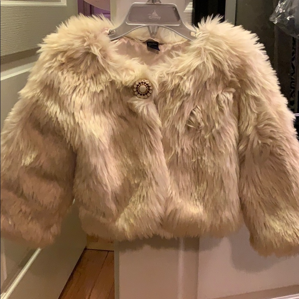 Baby Gap cream colored faux fur jacket M/L